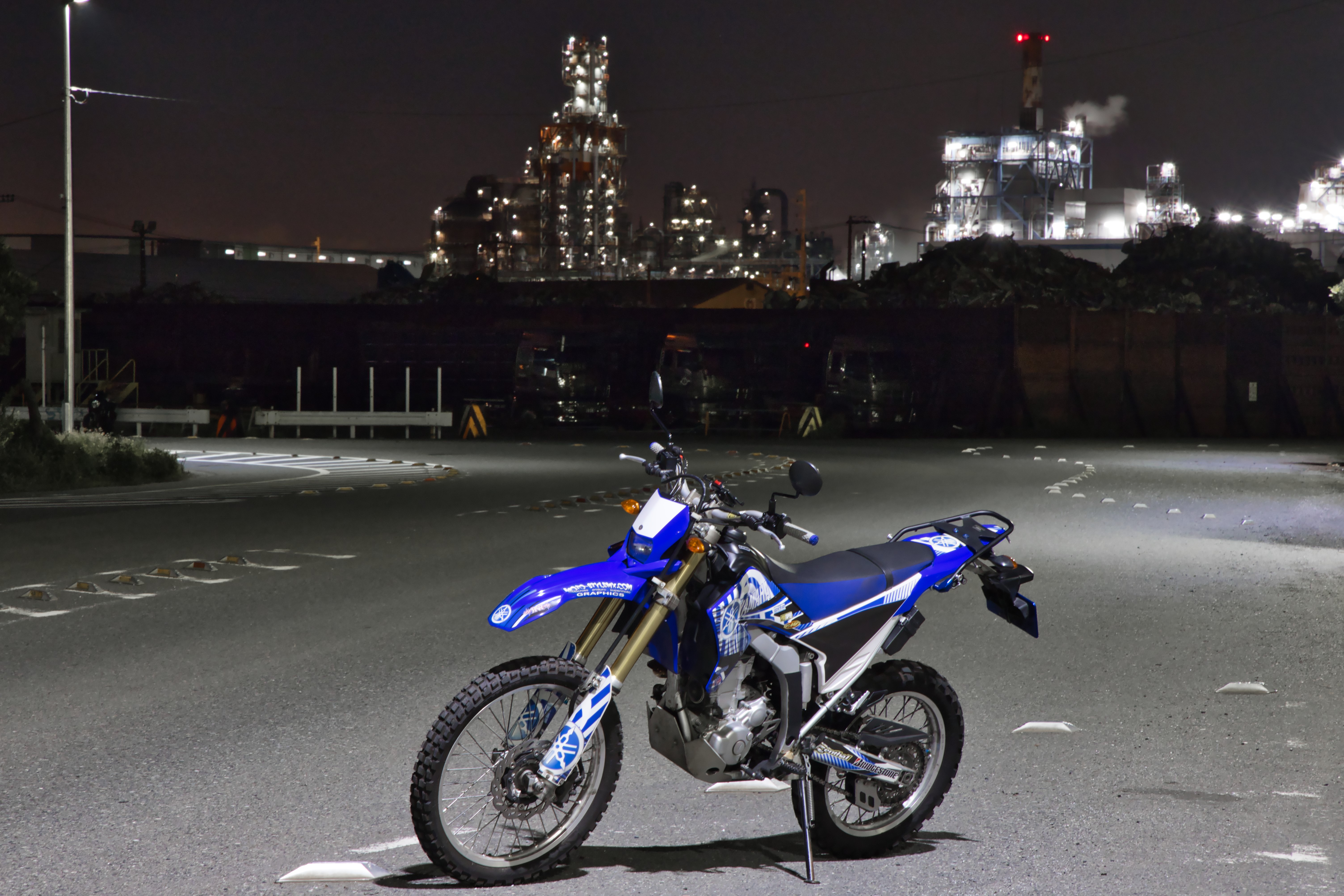 値下げ！WR250R！距離4000キロ、美車！ Yamaha Wr250r が $4200 で売ってるのを見てるんだ。 : r/Dualsport