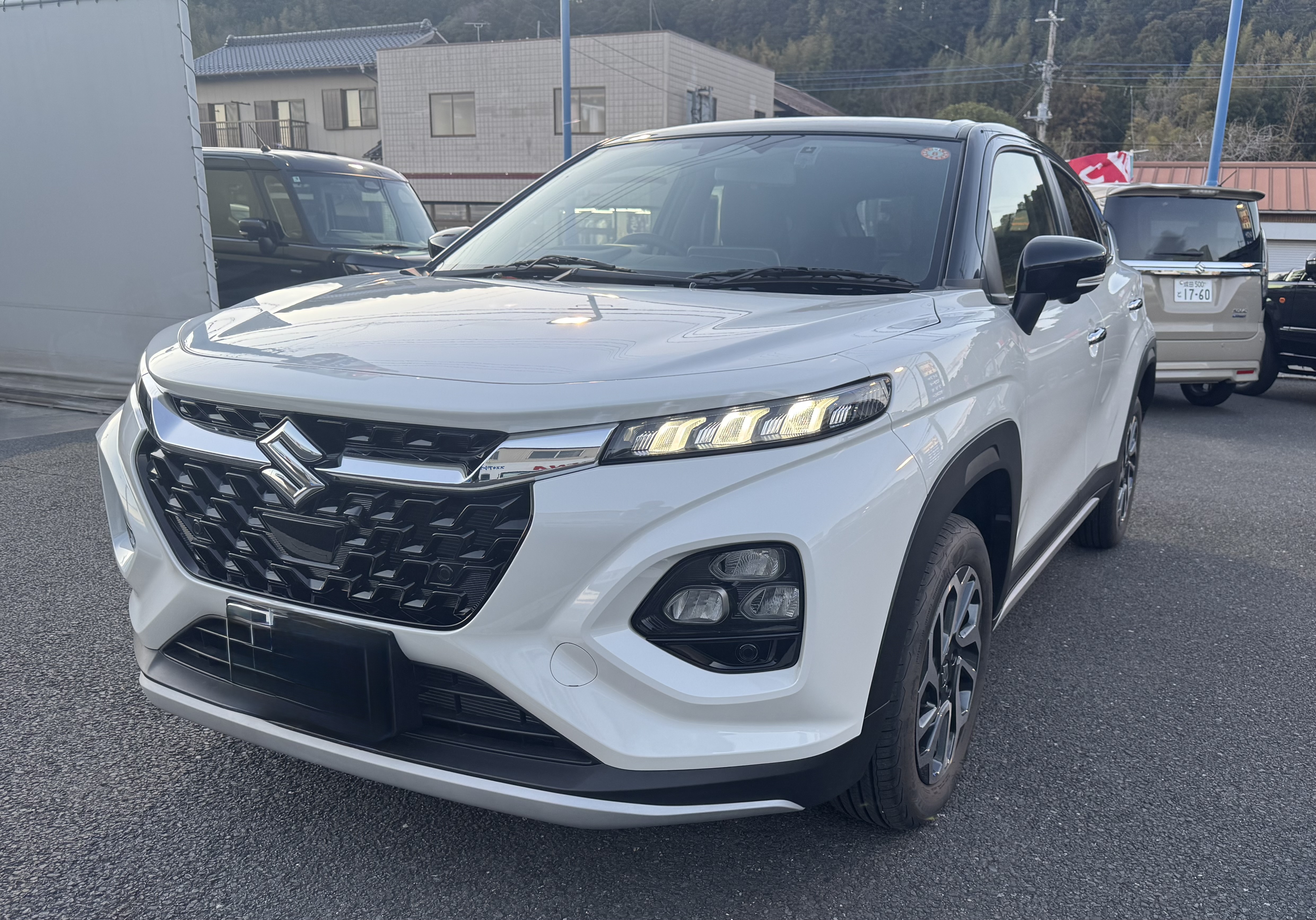 愛車紹介】「タイヤが4個」の新しい相棒、スズキの逆輸入SUVフロンクス